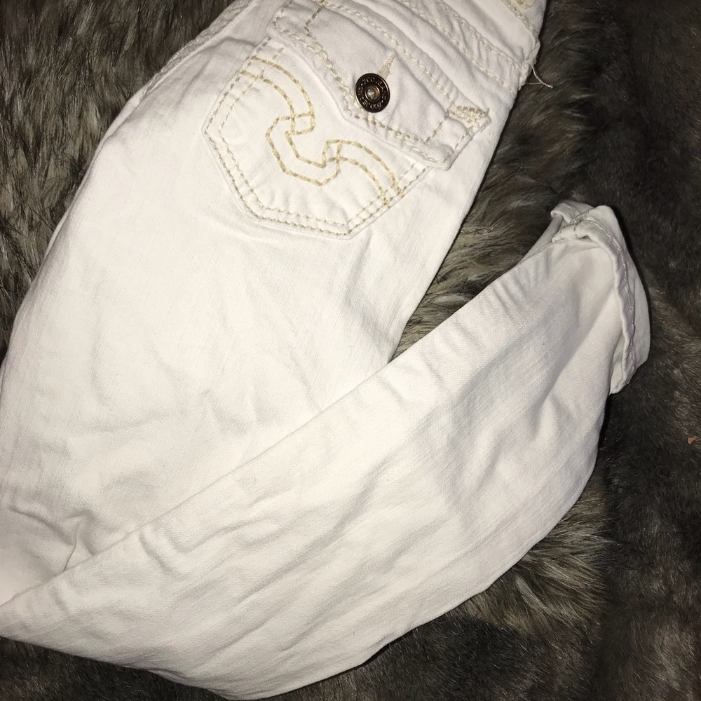 White skinny jeans